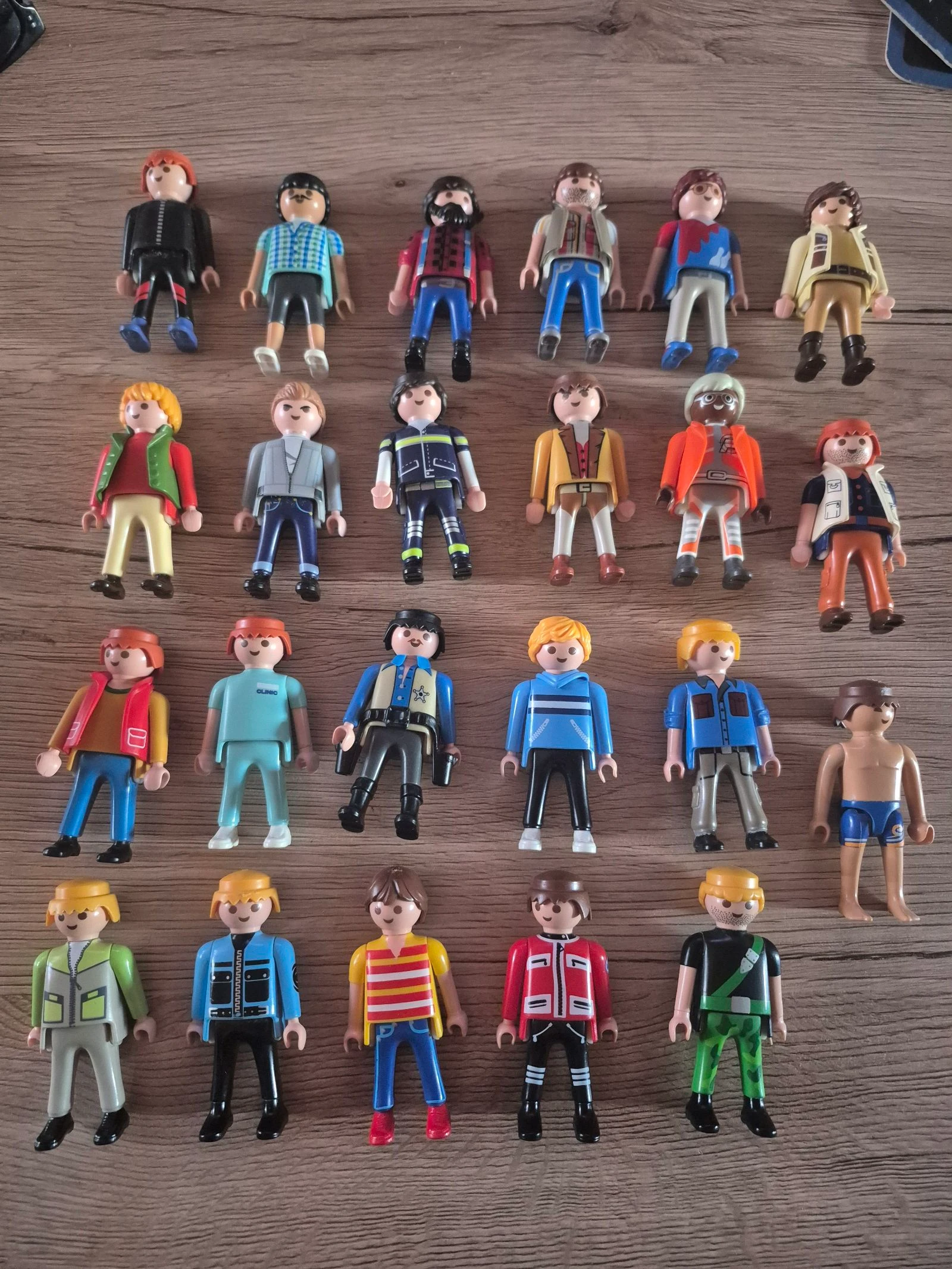 Single playmobil man – photo 3